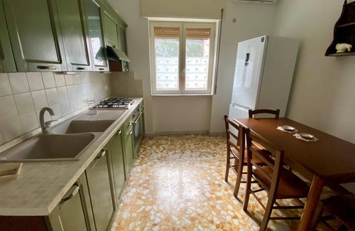 Materdei Apartment | Confortevole e Luminoso Appartamento Vicino al Centro Storico di Napoli