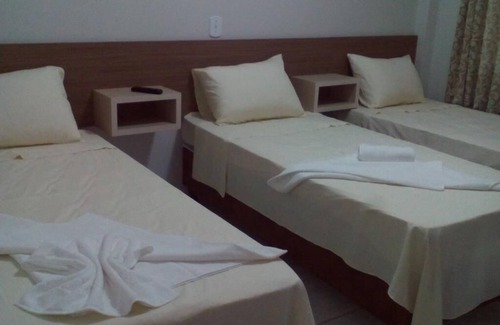 Capitao Leonidas Marques Hotel | Conforto Plaza Hotel