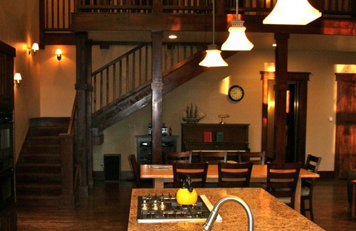 McCall Cabin | Conifer Lodge - Large Groups, Family Reunions, Business Retreats