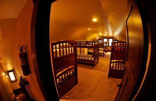 McCall Cabin | Conifer Lodge - Large Groups, Family Reunions, Business Retreats