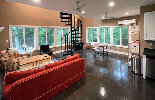 Leasburg House | CONNECT & RETREAT at Hyco Hangout!