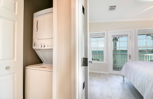 Little Torch Key House | Connecting 2 Bed/2.5 Bath Luxry Townhomes w/Seperate Entrances - Can Sleep 12