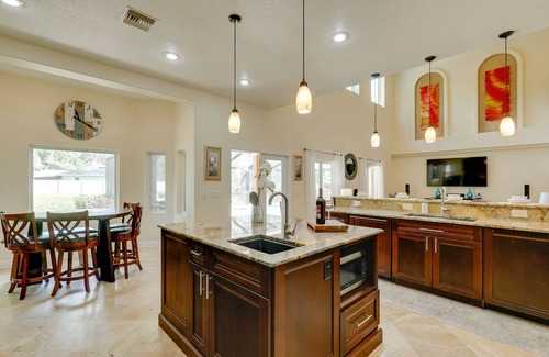 Brandon House | Contemporary Brandon Home w/Pool & Game Room