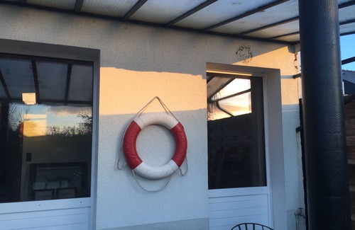 Hede Cottage | Contemporary cabin on the pond of HEDE