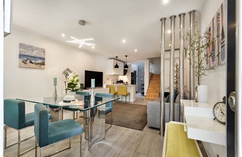 Se Ski Chalet | Contemporary Charm in the Algarve