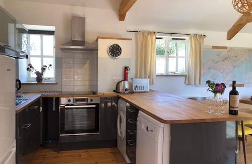 Penryn House | Contemporary converted barn, rural location very close to the coast and Falmouth