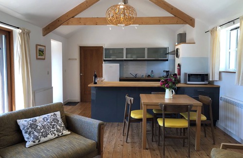 Penryn House | Contemporary converted barn, rural location very close to the coast and Falmouth