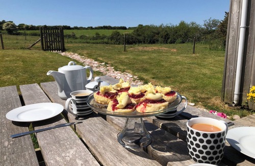 Penryn House | Contemporary converted barn, rural location very close to the coast and Falmouth