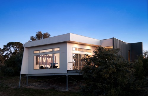 Daylesford Villa | Contemporary luxury accommodation specially designed for romantic escapes.