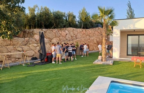 Pozo Alcon Cottage | Contemporary property with private pool and spectacular views in Andalusia