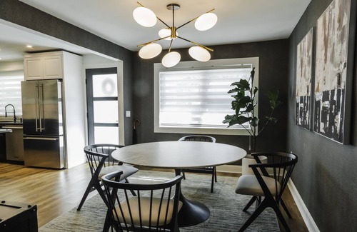 Rochelle Park House | Contemporary stylish open space concept vacation home-away from home !