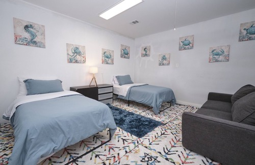 Allen House | Contemporary style and relaxation in Allen, TX