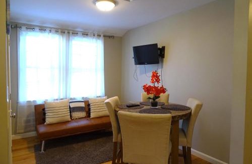 Everett Apartment | Convenient 2 bed Apt in Everett a Short Walk to Encore