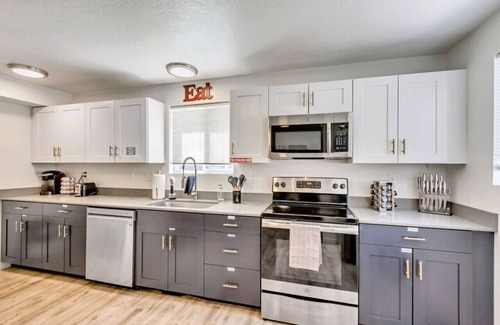 Sugar House Apartment | Convenient 2BR Apartment with Covered Parking, Close to Delta Center and Temple Square