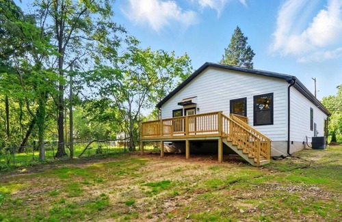 Concord House | Convenient Cozy Concord Retreat Near Charlotte Motor Speedway & Downtown