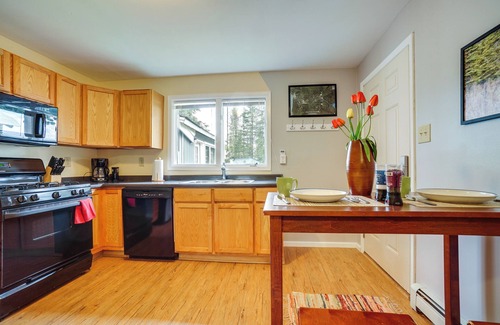 Kenai Apartment | Convenient Kenai Apt - 3 Mi to Beach & Fishing