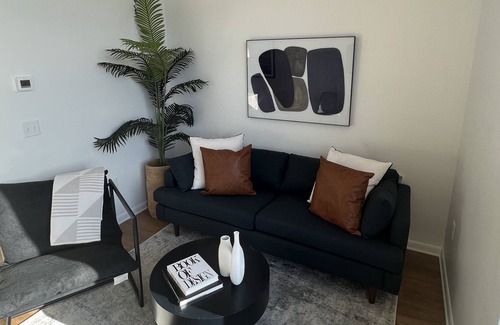Jonesboro Apartment | Convenient loft with gated parking & 24/7 gym