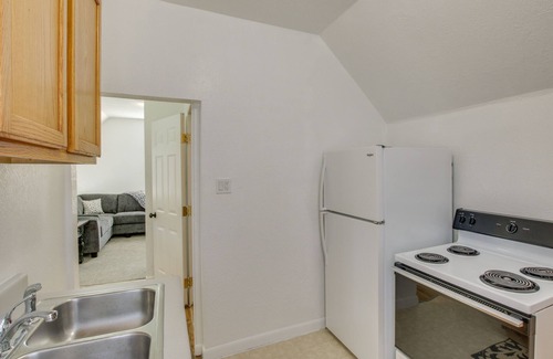 Logan Apartment | Convenient Logan Apartment - 1 Block to Town!