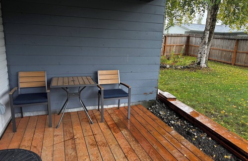 Abbott Loop House | Convenient South Anchorage townhome with fitness, recreation and yard areas.