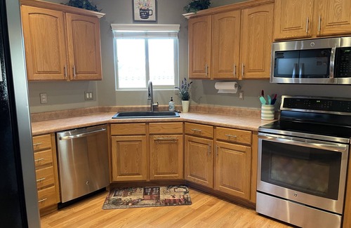 La Verkin House | Conveniently close to St. George, Zion, Bryce & the Grand Canyon.