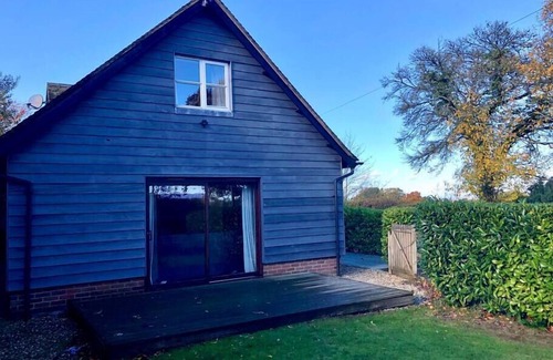 Inkpen House | Converted Countryside Barn (BAR)