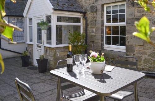 Rothbury House | Conway - Cottage