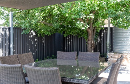 Seymour House | Cook's House @ Tailem Bend