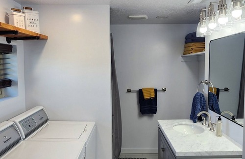 Diamondville Cabin | Cookie's Cabin is a charming little cabin in adventurous Kemmerer!