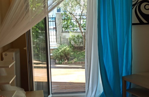 Kriopigi Apartment | Cool apartment with Long Sandy beaches just 6min drive. Free Wi Fi and Smart TV.