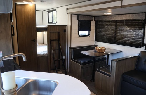 Preston RV Rental | Cool campground with AC in charming Preston across from all of the activities