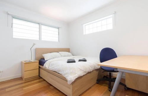 West End Apartment | Cool Flat - 2 Bed & Office