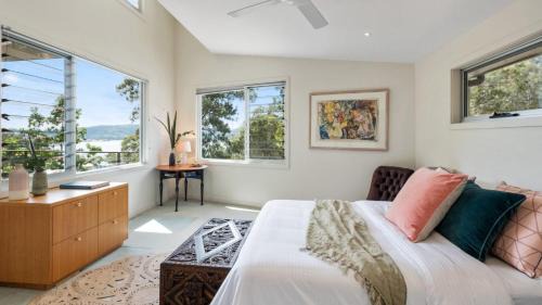 Pretty Beach Central Coast House | 'Coolcappa' by Accom Holidays