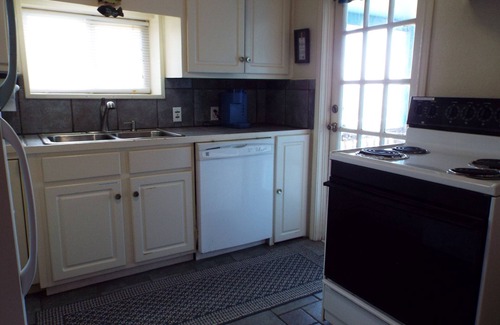 Rockport House | Copano Comfort a bayfront cottage