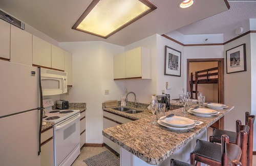 Copper Mountain Village Apartment | Copper Center Village. Newly renovated. Gas Fireplace. FREE Underground Parking.