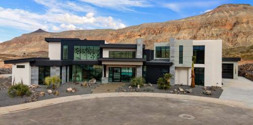 Hurricane House | Copper Rock 3653 Private Pool, Hot Tub, Basketball Court, in-ground trampoline, and more