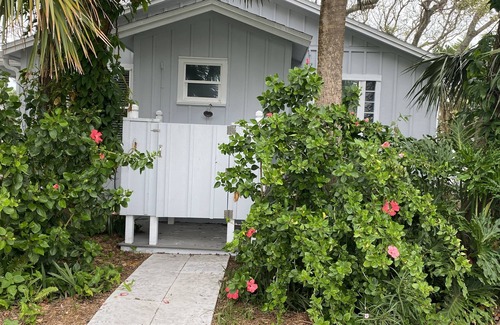 Vilano Beach Cottage | Coquina Cottage on Vilano Beach