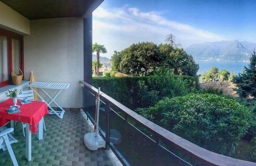 Luino Apartment | Cordelia 4 apartment with lake view and pool