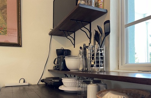 Caye Caulker Apartment | Corner Casa Tiny studio in the Heart of the Village 100 ft from the Sea.