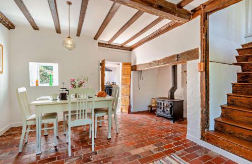 Cranbrook House | Corner Cottage - Kent