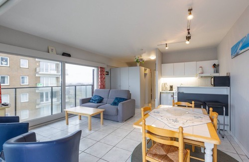 Middelkerke Apartment | Corner studio with stunning sea views