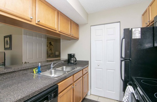 Brandon Condo | Corner Unit - 2 bedroom 2 bath - Close to downtown Tampa