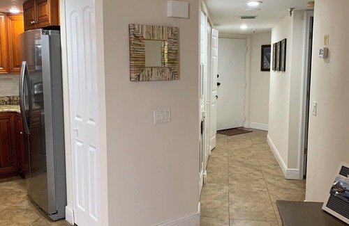 Hudson Condo | CORNER UNIT- SPACIOUS 1400 SQUARE FEET! 2 BALCONIES! GULF VIEWS! 5 STAR!