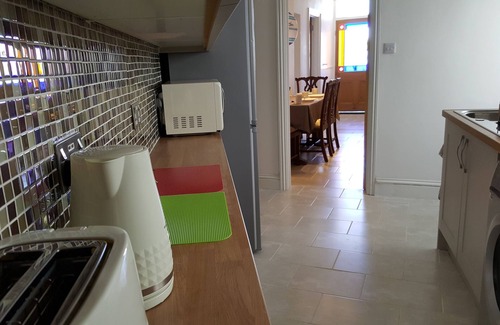 Chysauster Apartment | Cornish Sea Castle Views Fantastic Seafront Location at Channel View PZ Cornwall