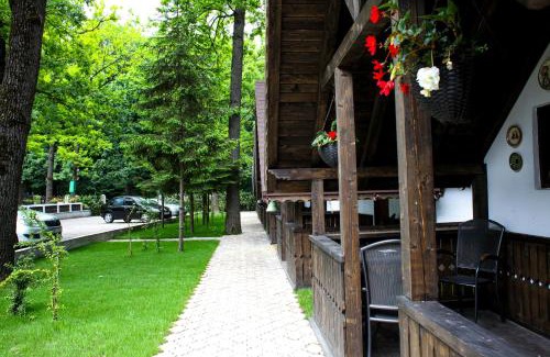 Pitesti Resort | Cornul Vanatorului Bungalows