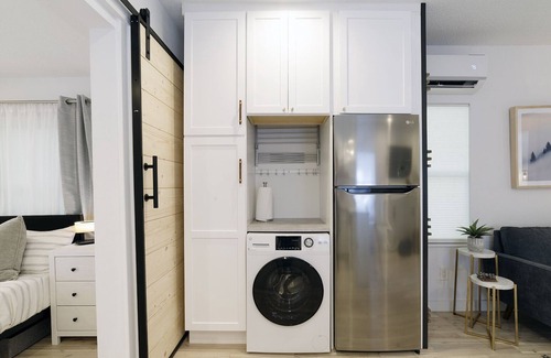 Wadeview Park House | Corporate/Executive Housing - Downtown - SoDo - 30 days +