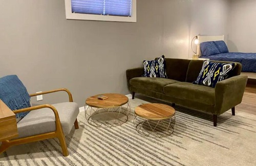 Duckpond Apartment | Corporate Rental in the heart of Historic Duckpond