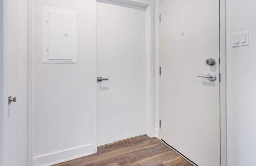 Brossard Apartment | Corporate Stays | Lumeo | Spacious Bright 2BR