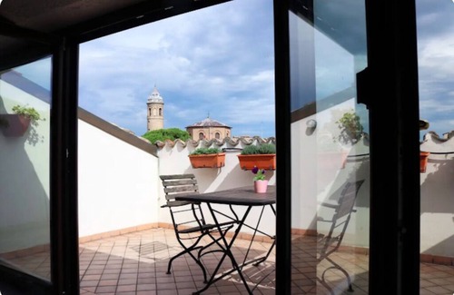 Ravenna Apartment | Corte Cavour. An attic in the heart of the city