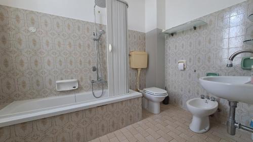 Suzzara House | Corte Fitti guest house