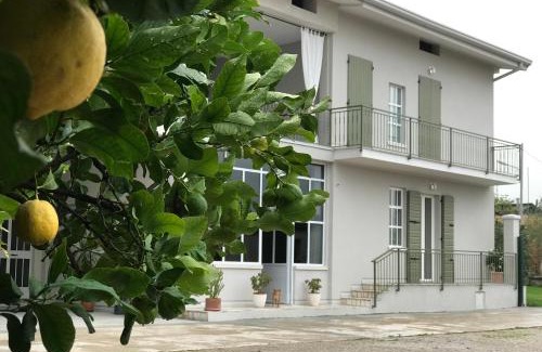 Carzago Riviera Bed & Breakfast | Corte Viviani